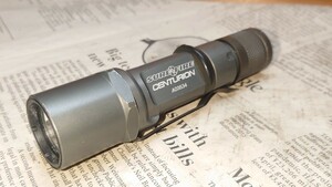 [ ultimate the first period Logo ]LASER PRODUCTS SUREFIRE M2 CENTURION 2 cell 6V 65 lumen CROSSHAIR Target Logo Sure fire inspection (6P C2