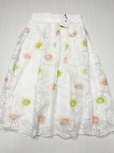 (送料無料)新品未使用品 HOLIDAY SUN 花柄 レディースギャザースカート ☆フリーサイズ☆ポリエステル100%