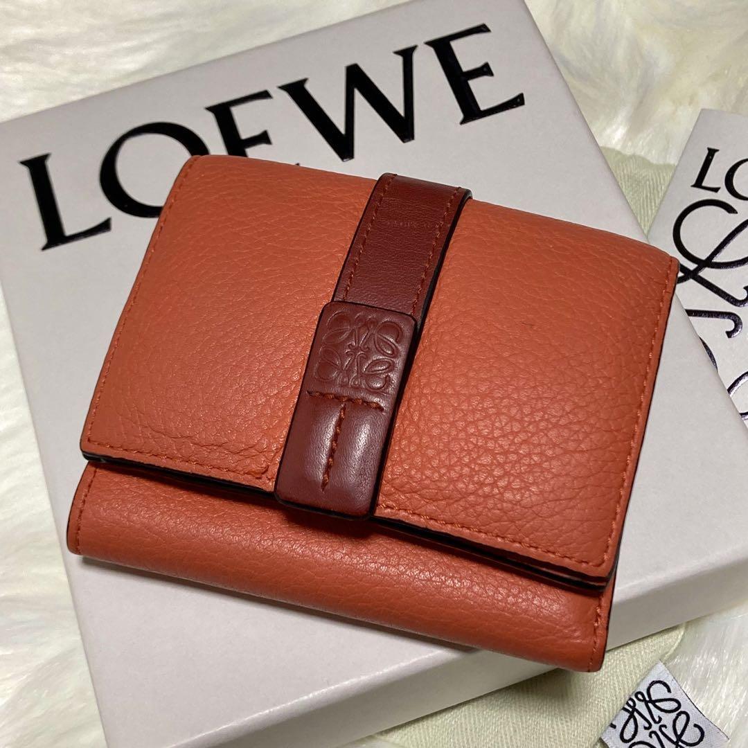極美品 ロエベ アナグラム トライフォールド ウォレット 全商品