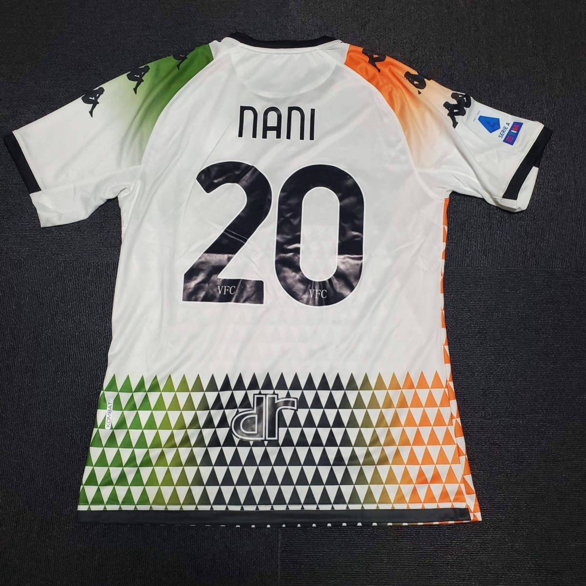 ヤフオク! -サッカー選手 ユニフォームの中古品・新品・未使用品一覧