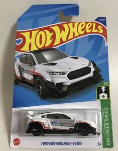 新品・ホットウィール (Hot Wheels) ベーシックカー フォード マスタング マッハE 1400 ホワイト　フォード 