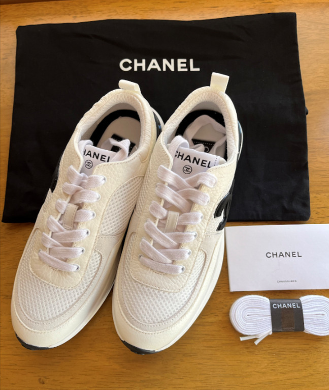 美品☆CHANEL・ココマーク ロゴ刻印アグレッド スニーカー(35相当