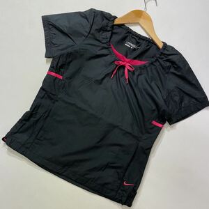 233 美品 NIKE GOLF ナイキ ゴルフ 半袖 プルオーバー トップス リボン ベンチレーション スポーツ 裏メッシュ スウッシュ刺繍 30309G