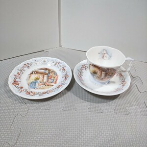  Royal Doulton [ Blanc b Lee hedge winter cup & saucer 1 customer plate 1 sheets ] approximately 15.5cm desert plate four season winter Royal Doulton