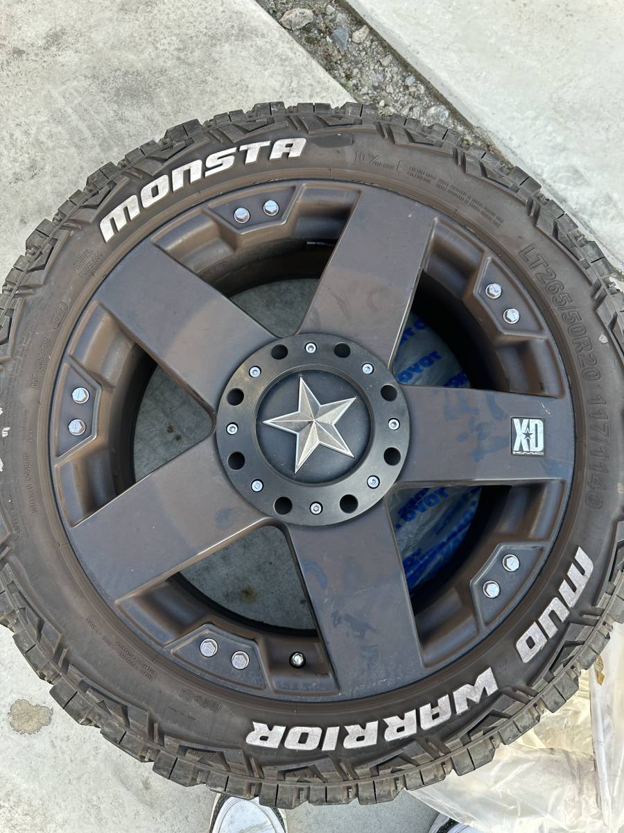 シルバーピーチ ホイールセット 265/50R20インチ 6H139 KMC XD827
