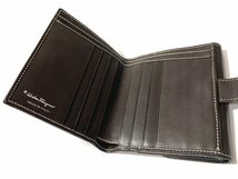 Salvatore Ferragamo　フェラガモ　Wホック財布　レザー　良好品_画像2