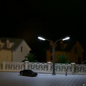 街灯 2重 白色 LED 5本入り 52mm 1:220 鉄道模型 建物模型 ジオラマ Zゲージ 道路灯 街灯柱 外灯 ライト 送料無料 ストラクチャー