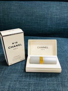 シャネル　CHANEL N19 PARFUM 7.5ml