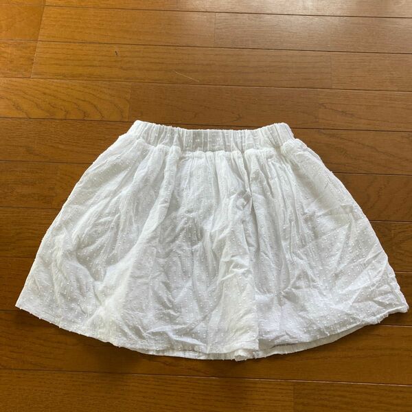 キッズスカート白　125〜135サイズ