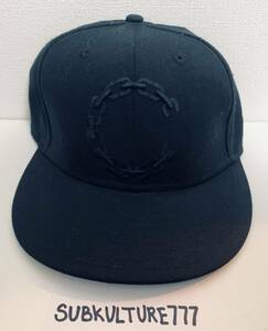 【中古品】New Era ニューエラ x Crooks & Castles キャップ 59fifty RARE (7 1/8) NEW ERA 9FIFTY Cap 'C' Chain ブラック