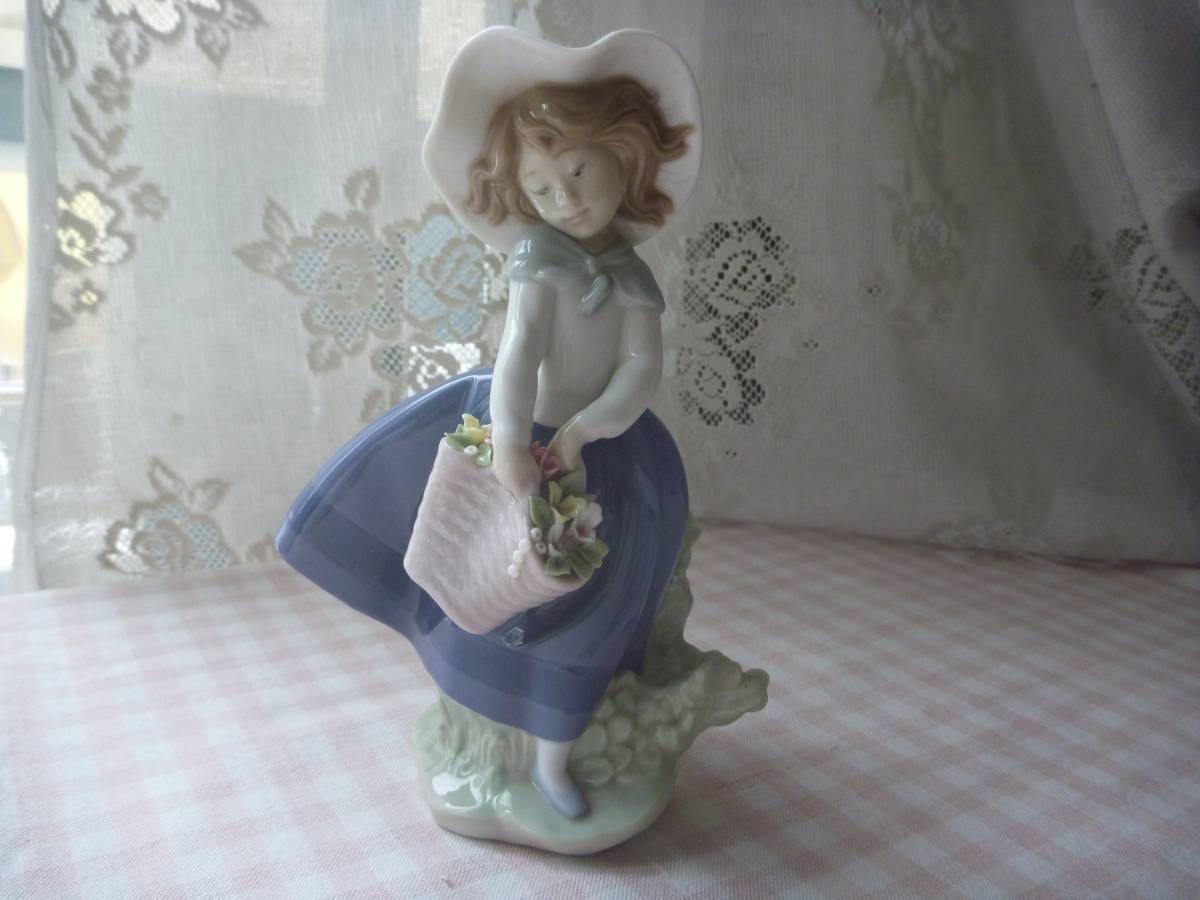 ☆美品 リヤドロ 5936 『Little Skipper』 小さな船長 レア | top