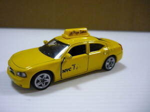 [管00]【送料無料】ミニカー TAXI DODGE CHARGER イエロー ダッジチャージャー タクシー 車 ミニチュア siku ジク