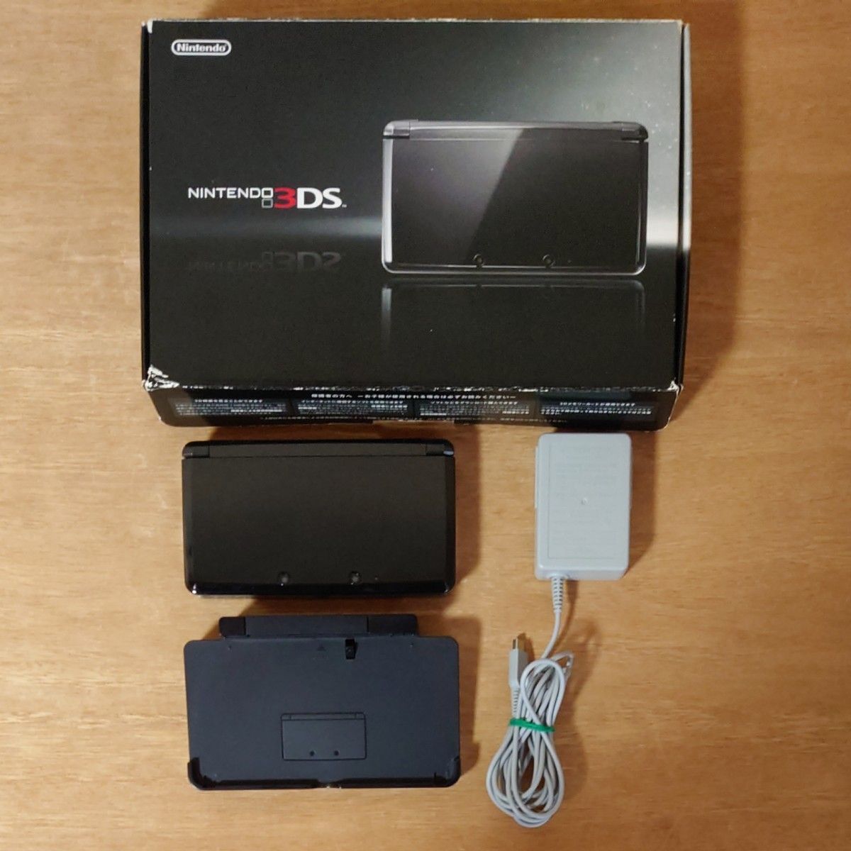 未使用 ニンテンドー2DSLL美品と3DS コスモブラック ニンテンドー コスモブラック サン ウルトラムーン セット msさん専用 ニンテンドー3DS コスモブラック ウルトラサンセット
