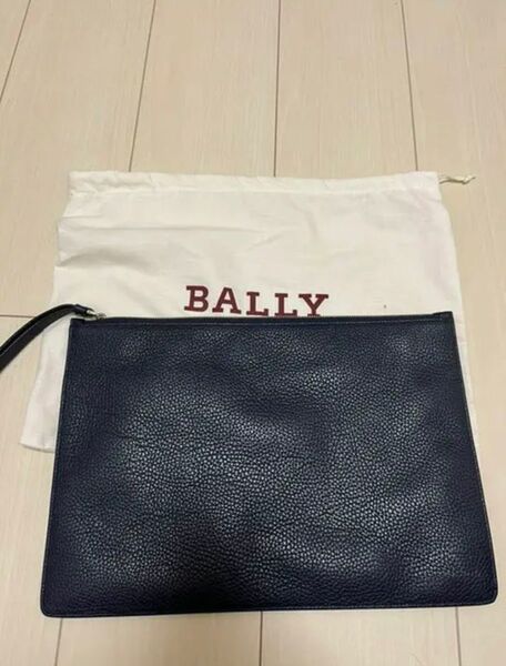 【ブランド品】BALLY メンズ ハンドバック　美品 クラッチバッグ レザーバッグ