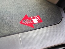給油口 ステッカー レギュラー 左 赤 4枚セット レンタカー 代車 長期使用 燃料口表示 注意喚起 誤給油予防_画像6