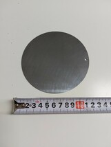 ステンレス板32 直径約124mm×厚さ約0.8mm 10枚セットで約770g 丸 キズ有　材質SUS430で磁石がくっつきます_画像1