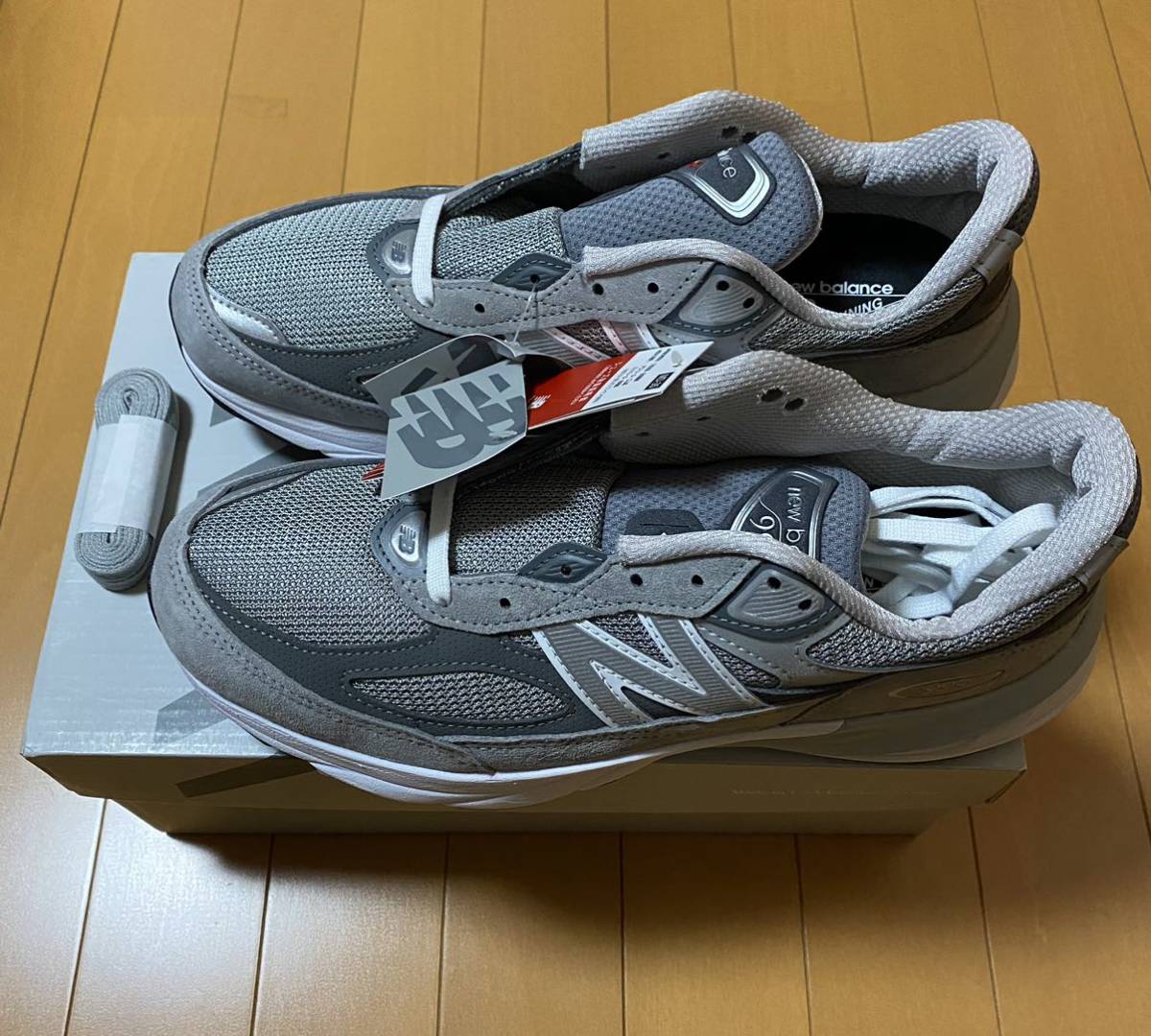 超歓迎 ☆未使用品 ☆未使用品 new balance OUT UK9.0 M990v6 GL6 US9
