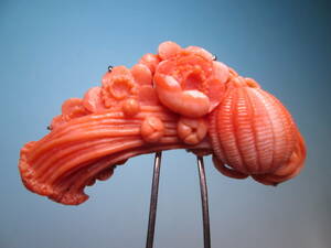 【Эдзуки】Антикварная коралловая куджудама и цветочная скульптура Kanzashi 14,66 г с кочехлом
