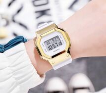 s55 新品 デジタル レディース 腕時計 男女兼用 ゴールド×ホワイト お洒落 アイテム 789_画像1