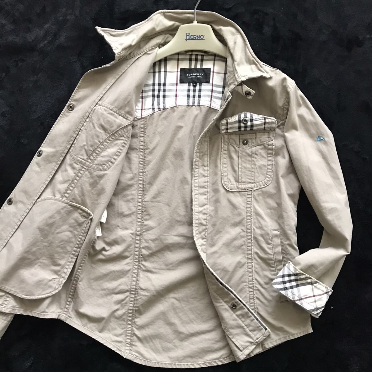 【美品】バーバリーブラックレーベル キルティングジャケット 襟裏ノバチェック M