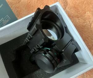 【新品未使用】Red & Green Dot Reflex Sight リフレックスドットサイトレール付きダットサイト　leaupold eotech 