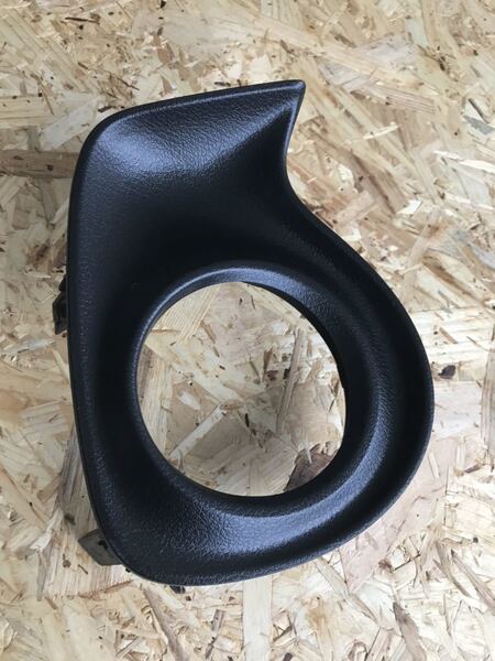 レクサス CT200h 前期 ZWA10 右フォグベゼル 52112-76010 ガーニッシュ フォグカバー