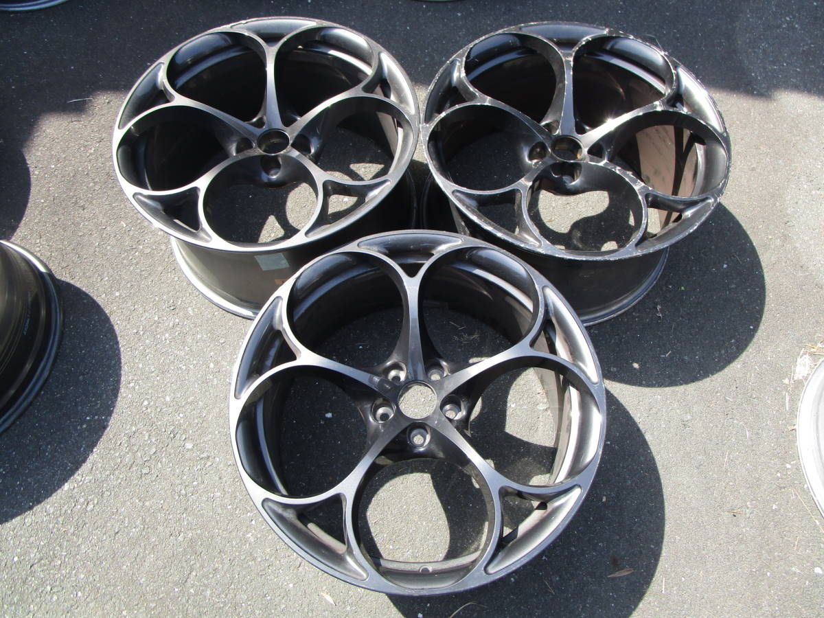 ヤフオク! -「クアドリフォリオ」(タイヤ、ホイール) の落札相場・落札価格