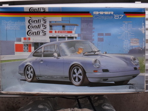 Fujimi 1/24 Ensea Store Model Porsche 911r Coupe 67 Пластическая модель