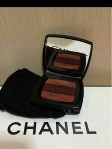  осталось количество много Chanel. помада Palette LEVRES IMPREION25