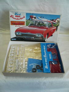 グンゼ産業　フォード　1963　サンダーバード　ハードトップ　1：32スケール　プラモデル　昭和レトロ/当時物