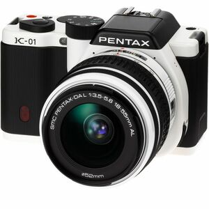 PENTAX ミラーレス一眼カメラ K-01ズームレンズキット ホワイト/ブラック K-01ZK WH/BK