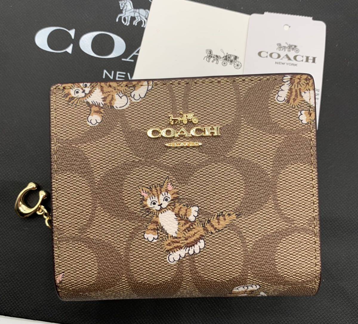 ヤフオク! -コーチ 二つ折り財布 レディース coachの中古品・新品・未 ...