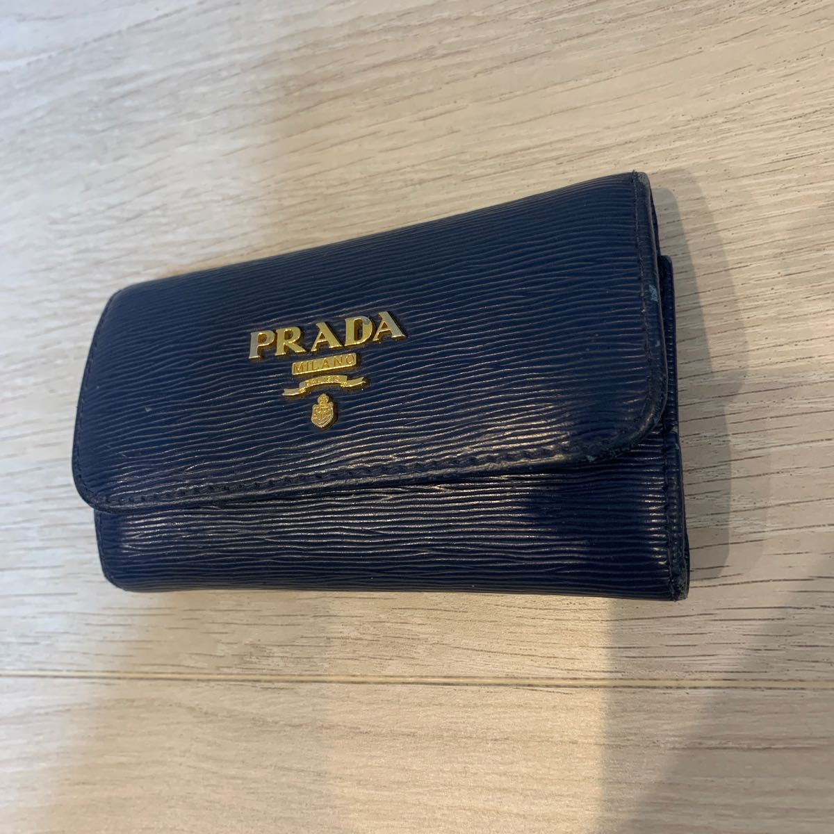 オンラインストア限定 【美品】プラダ PRADA サフィアーノウォレット
