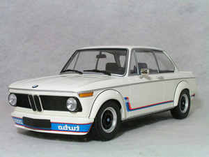 1/18 BMW = 2002 turbo / 1973 year white = BMW