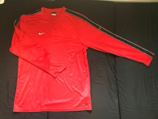 NIKE ロングスリーブシャツ　長袖　赤　XXL