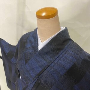 大島紬 紬 9マルキ 証紙付き 美品 Lサイズ 市松柄 藍染 黒 お洒落着 普段着 正絹 裄68cm 身丈156cm G605