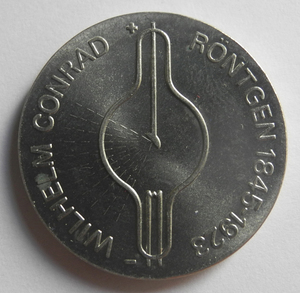 東ドイツ DDR 5マルク記念コイン レントゲン 1970年 美品！ アンティーク Wilhelm Conrad Roentgen