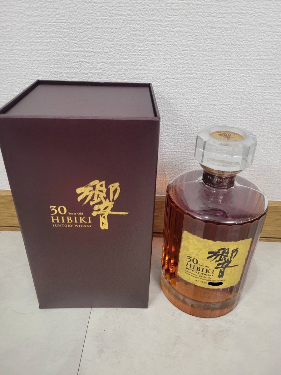 ヤフオク! -「響30年 箱」の落札相場・落札価格