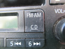 クリッパー CDデッキプレーヤー AM FM 純正 U71V 即決 平成21年 日産 8701A124_画像2