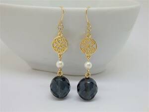 特価！【１点もの】ピアス（５）　ハンドメイド／アクセサリー／モンタナ／金具変更＆匿名配送に変更可能／限定１点