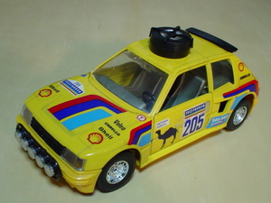 珍品　デザイン　BURAGO　PEUGEOT　２０５　TURBO　１／２５　スケール　ミニカー　イエロー　MADE　ＩＮ　ITALY