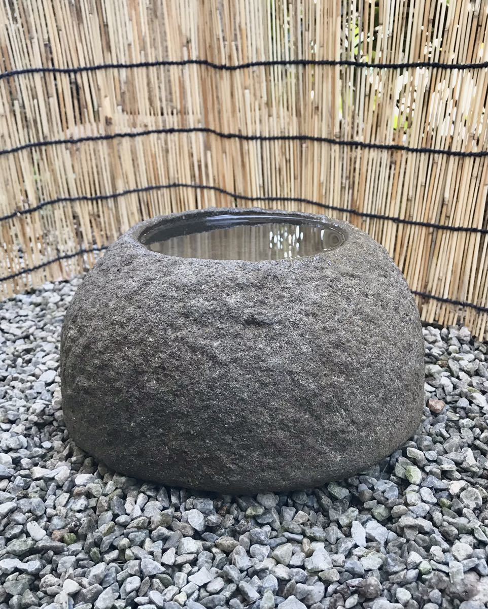天然自然石蹲・水鉢-