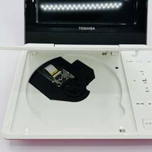 ★☆【動作確認済】格安 1円 スタート 動作品 TOSHIBA 東芝 REGZA ポータブル DVD プレーヤー ピンク SD-P710SP　リモコン 説明書付き☆★_画像3