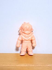 ドラゴンボール　消しゴム　孫悟飯　肌色　バンダイ　現状品