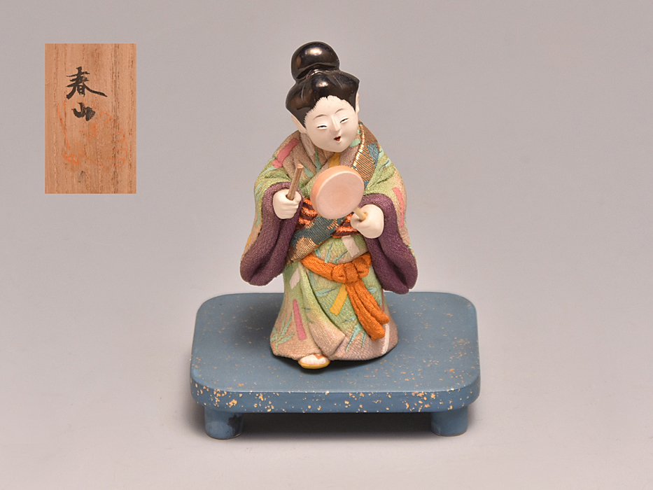 名川春山 戦前作 「初午」江戸木目込人形 共箱 昭和初期 日本 名川春山 戦前作 「初午」江戸木目込人形 共箱 昭和初期 日本