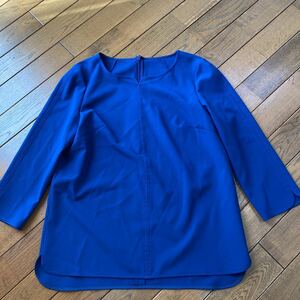  tag attaching new goods Strawberry Fields. dark blue poly- 7 part sleeve blouse 