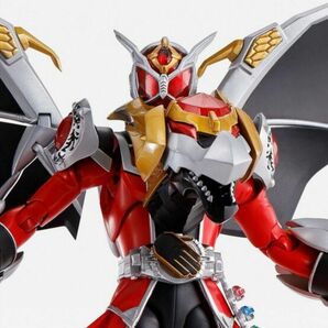 S.H.Figuarts（真骨彫製法） 仮面ライダーウィザード フレイムドラゴン／オールドラゴン