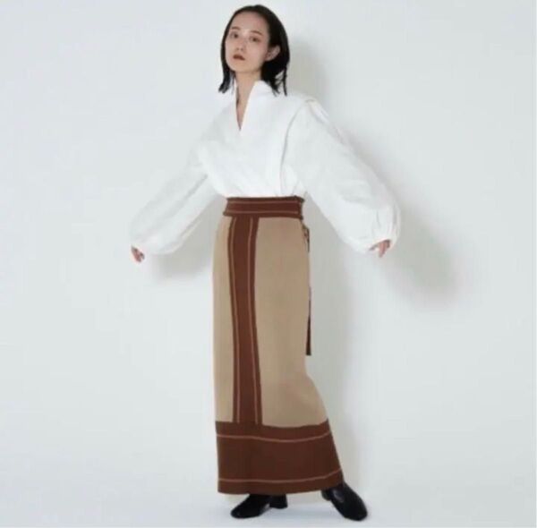 tus. 【dawn colourway knit skirt】