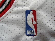 【新品】 NBA RODMAN #91 デニス・ロッドマン BULLS シカゴ・ブルズ ユニフォーム ゲームシャツ　ジャージ　刺繍ジョーダン　Ｍ 白_画像8