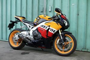 東京　神奈川　9400キロ　CBR1000RR SC59 逆車　レプソル　無転倒　ホンダ　HONDA 町田　相模原